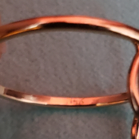 14k Gold Heart Ring - Picture 9 of 10